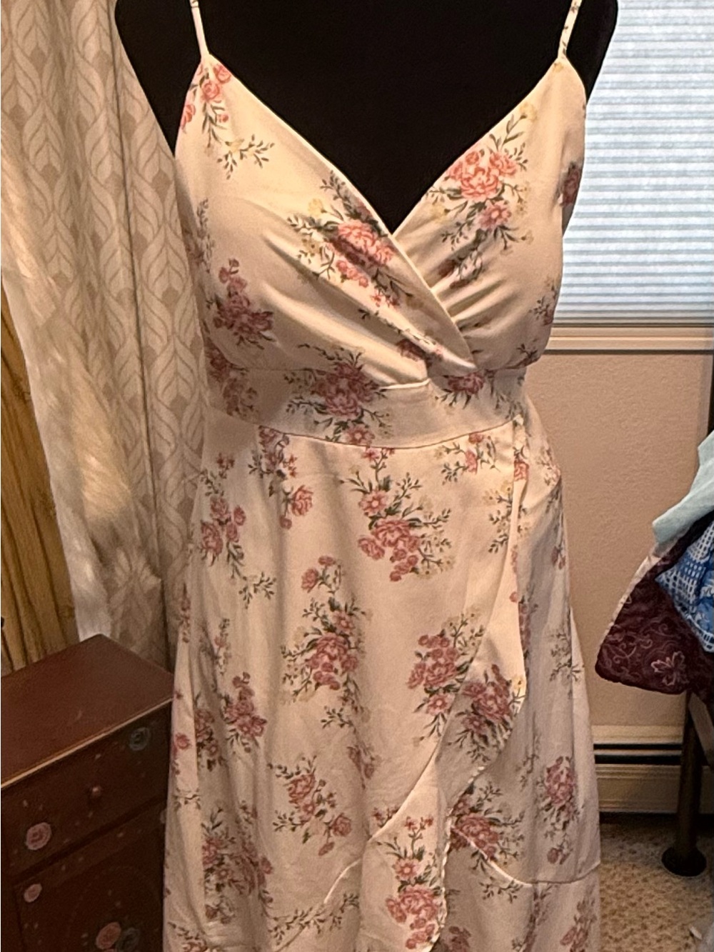 No Boundaries Pink and Cream Floral Label Detail Top
